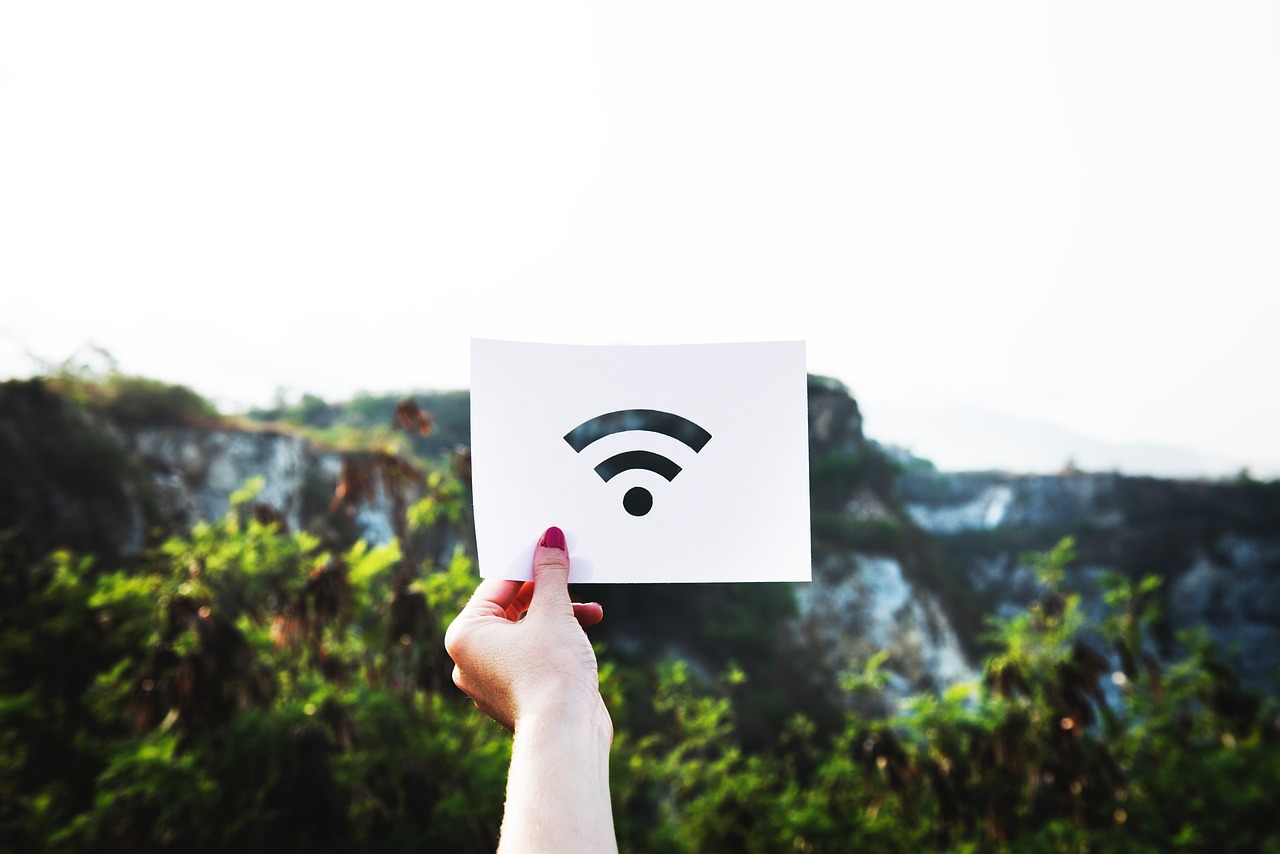 wi-fi extender vs booster