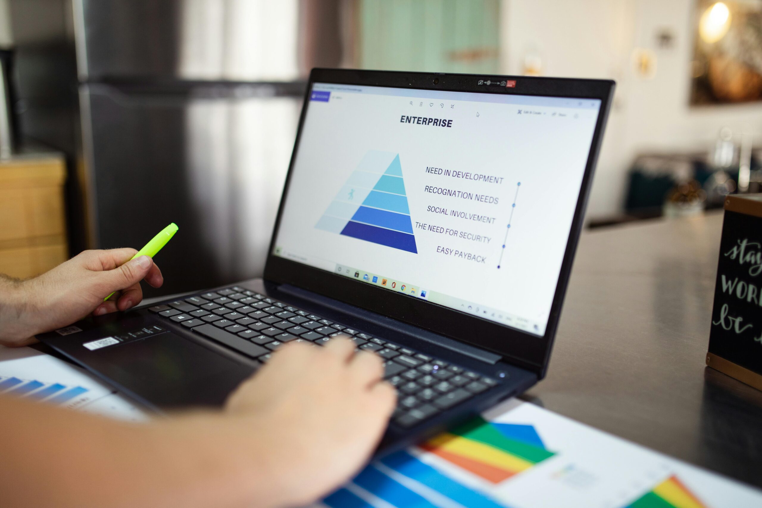 what is a pyramid business